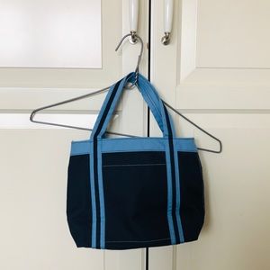 Small boat tote